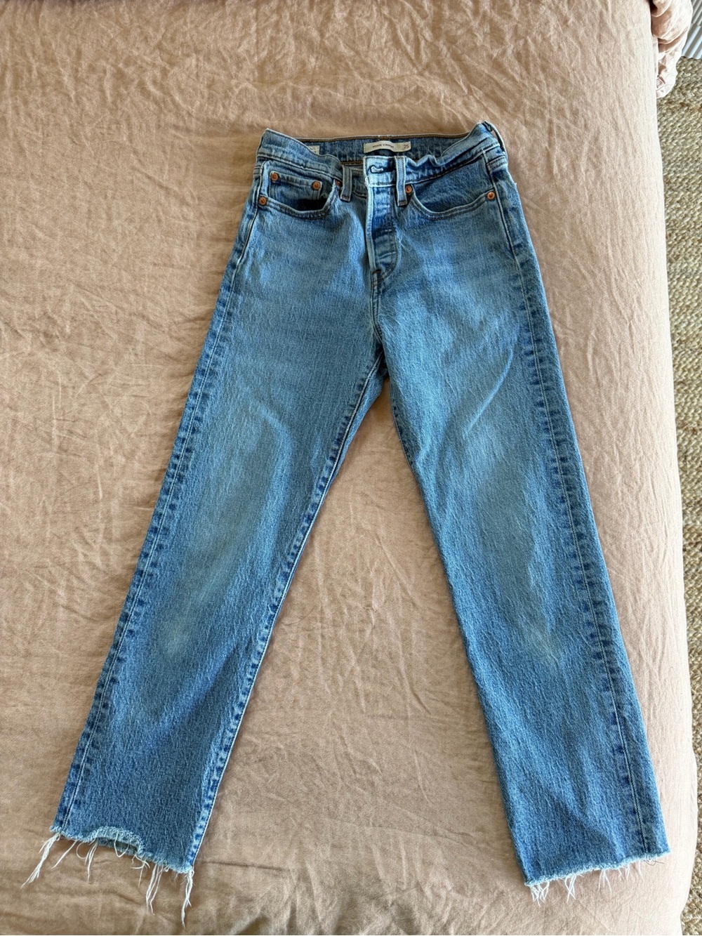 Levi's Women's Straight Leg Jeans in Light Blue Denim